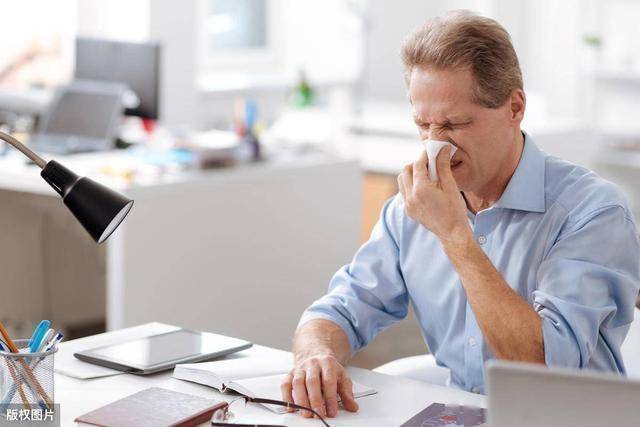 患上过敏性鼻炎，鼻塞怎么快速通气？推荐2个方法，值得一试