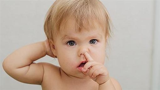 孩子黑眼圈可能是过敏性鼻炎了！这种病还在逐年增高中